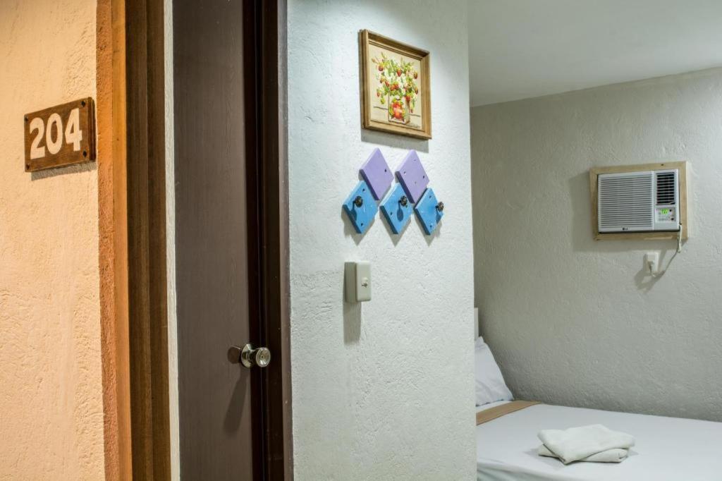 Hotel Avenija Olongapo Luaran gambar